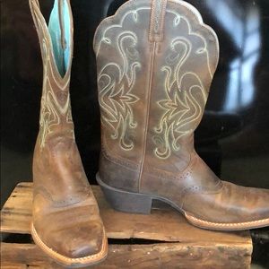 Ariat Legend Women’s Cowboy Boots